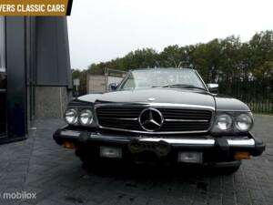 Bild 2/11 von Mercedes-Benz 560 SL (1987)