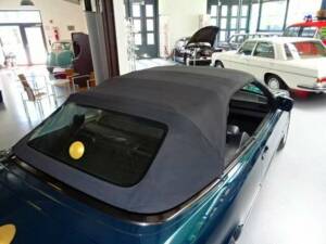 Bild 8/26 von Mercedes-Benz E 220 (1996)