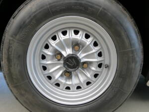 Image 32/38 of Maserati Indy 4700 (1970)