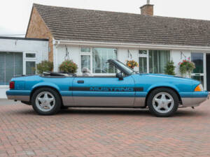 Image 14/50 de Ford Mustang III (1992)