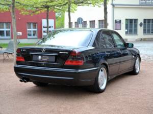 Bild 9/18 von Mercedes-Benz C 43 AMG (1998)