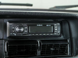Image 20/50 of Volvo 240 (1987)