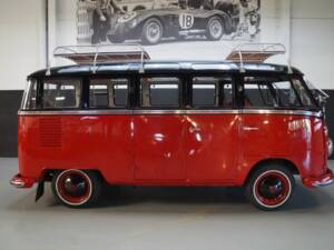 Image 3/50 of Volkswagen T1 Brasil &quot;Samba&quot; (1975)