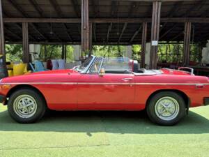 Image 2/40 of MG MGB (1979)