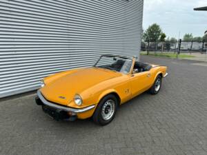 Image 1/6 of Triumph Spitfire Mk IV (1974)
