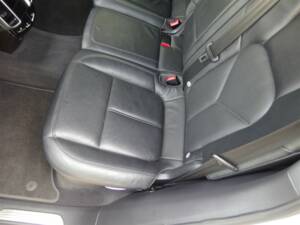 Image 70/98 of Porsche Cayenne S (2010)
