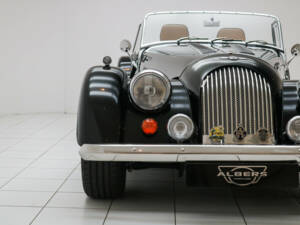 Image 14/18 of Morgan Plus 8 (2003)