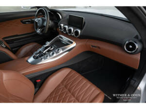 Image 8/43 of Mercedes-Benz C 63 S AMG (2015)