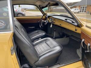 Image 38/42 de Volkswagen Karmann Ghia 1600 (1970)