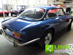 Bild 7/10 von Alfa Romeo 2000 GT Veloce (1971)