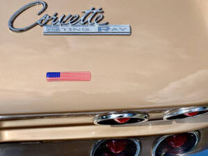 Image 17/80 of Chevrolet Corvette Sting Ray Convertible (1963)