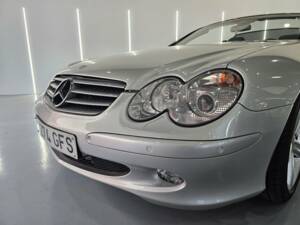 Bild 6/7 von Mercedes-Benz SL 350 (2004)