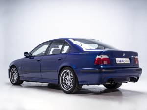 Image 8/36 of BMW M5 (1999)
