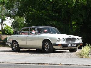 Immagine 1/20 di Jaguar XJ 6 L 4.2 (1978)