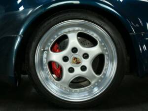 Image 28/30 of Porsche 911 Carrera 2 (WTL) (1993)