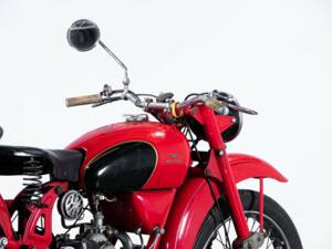 Image 18/50 of Moto Guzzi DUMMY (1955)