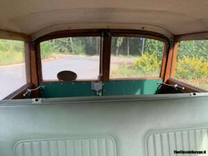 Immagine 35/83 di Morris Minor 1000 Traveller (1969)