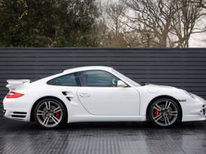 Image 5/27 of Porsche 911 Turbo (2010)
