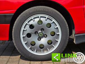 Bild 7/10 von Lancia Delta HF Turbo (1990)