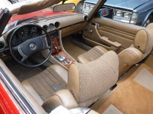 Bild 25/37 von Mercedes-Benz 350 SL (1974)