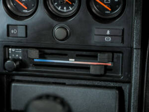 Immagine 24/50 di Porsche 924 S (1986)