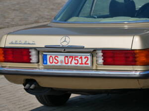 Imagen 6/34 de Mercedes-Benz 450 SLC (1973)