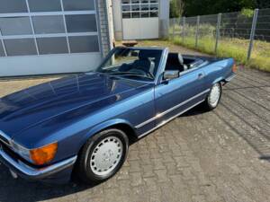 Image 12/21 of Mercedes-Benz 300 SL (1989)