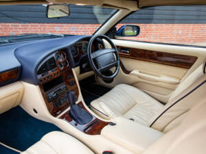 Immagine 8/99 di Aston Martin V8 Volante (1999)