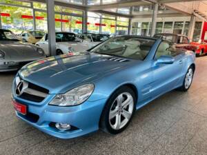 Image 5/19 of Mercedes-Benz SL 500 (2008)