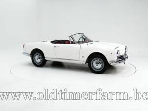 Image 3/30 de Alfa Romeo Giulia 1600 Spider Veloce (1965)