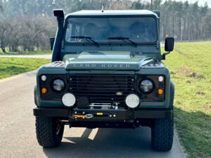 Bild 12/56 von Land Rover Defender 130 Double Cab (2010)