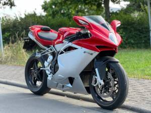 Image 2/26 de MV Agusta DUMMY (2010)