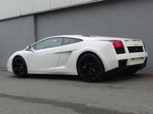 Image 4/100 of Lamborghini Gallardo (2005)