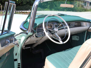 Image 26/40 of Cadillac 62 Convertible (1956)