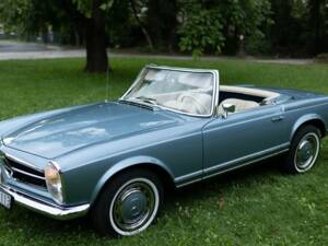 Image 4/16 of Mercedes-Benz 280 SL (1968)