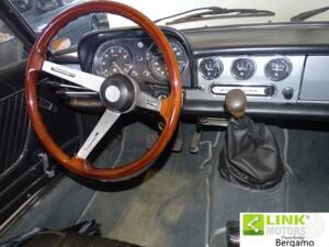 Bild 8/10 von Alfa Romeo Spider 1300 (1977)