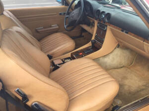 Bild 12/16 von Mercedes-Benz 560 SL (1986)