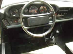 Image 3/5 of Porsche 911 SC 3.0 (1982)