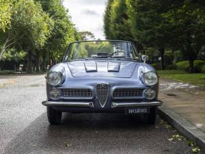 Bild 5/29 von Alfa Romeo 2000 Spider (1960)