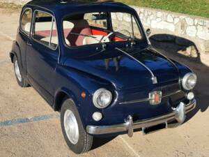 Image 2/13 of FIAT 600 D (1971)