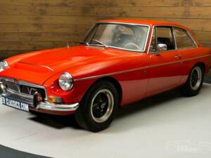 Image 6/19 of MG MGB GT (1971)