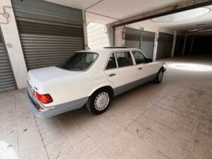 Imagen 4/7 de Mercedes-Benz 300 SDL (1987)