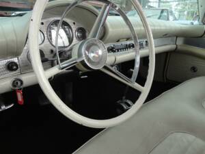 Image 4/38 of Ford Thunderbird (1957)