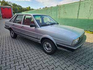 Imagen 13/41 de Volkswagen Santana 1.6 (1985)