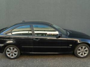 Bild 4/41 von BMW 318i (2004)