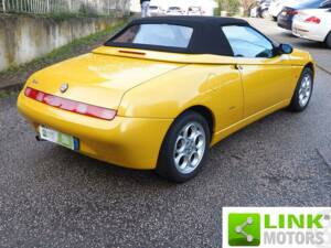 Bild 4/10 von Alfa Romeo Spider 1.8 Twin Spark (2000)
