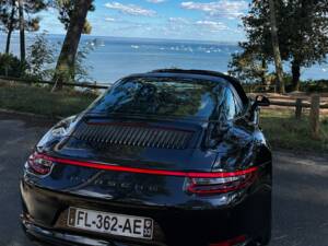 Immagine 2/7 di Porsche 911 Targa 4S (2019)