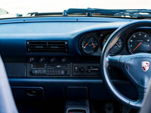 Image 34/47 of Porsche 911 Carrera (1997)