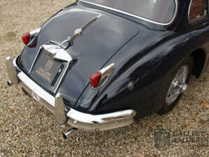 Image 43/50 of Jaguar XK 150 SE FHC (1959)