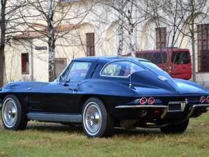 Image 5/26 of Chevrolet Corvette Sting Ray (1963)